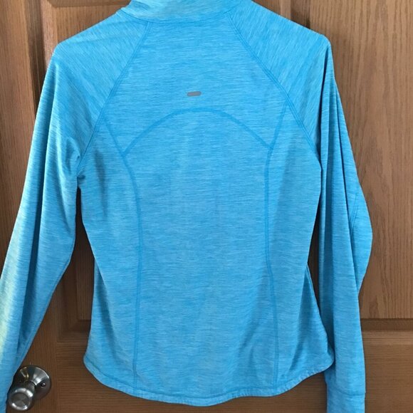 Old Navy Athletic Shirt - Picture 2 of 2